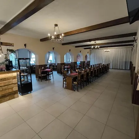 Hotel Koloniál 2*