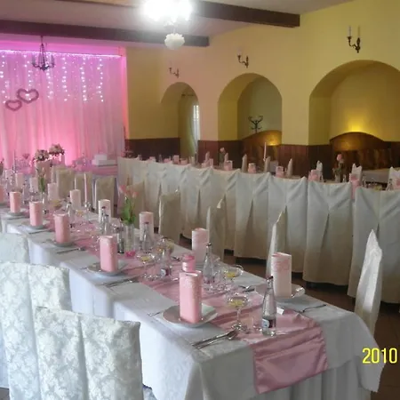 Koloniál Hotel